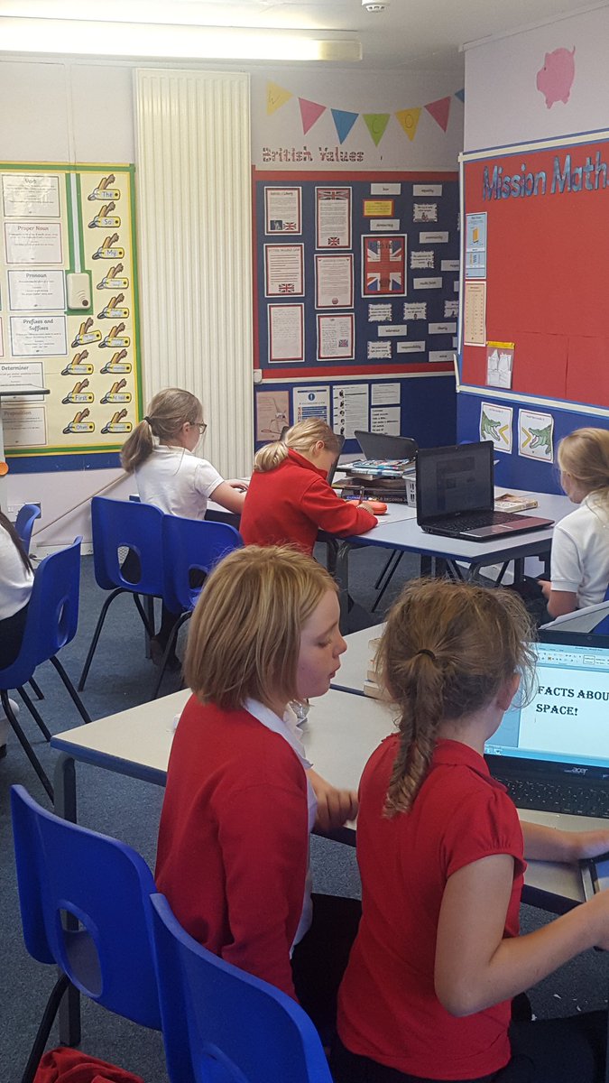 WECPS_Sycamore's tweet photo. In Mission this afternoon, the children were investigating how astronauts eat, sleep, exercise, wash, drink and go to the toilet in space. #missionspace https://t.co/Wpmv2NIdja