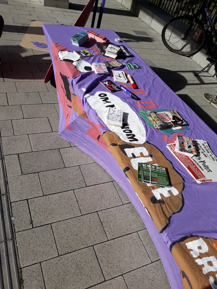 SolidBrhv's tweet photo. Während der O-Woche der Uni Bremen zusammen mit @ljsolid_bremen aktiv!
Besucht uns vor Ort und nimmt euch kostenlos Flyer &amp; Sticker mit oder probiert das Glücksrad aus! https://t.co/gPFu8BZDqQ