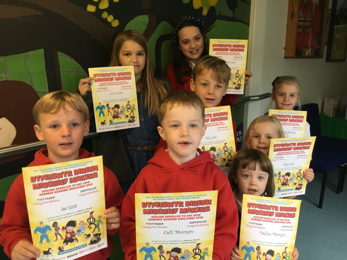 YCroesgoch's tweet photo. Llongyfarchiadau i'r plant yma am gymryd rhan yn Sialens Ddarllen yr Haf. Well done to our young readers for succesfully completing the #FishguardLibrary Reading Challenge. #readingforpleasure https://t.co/yxgWlhwn4f