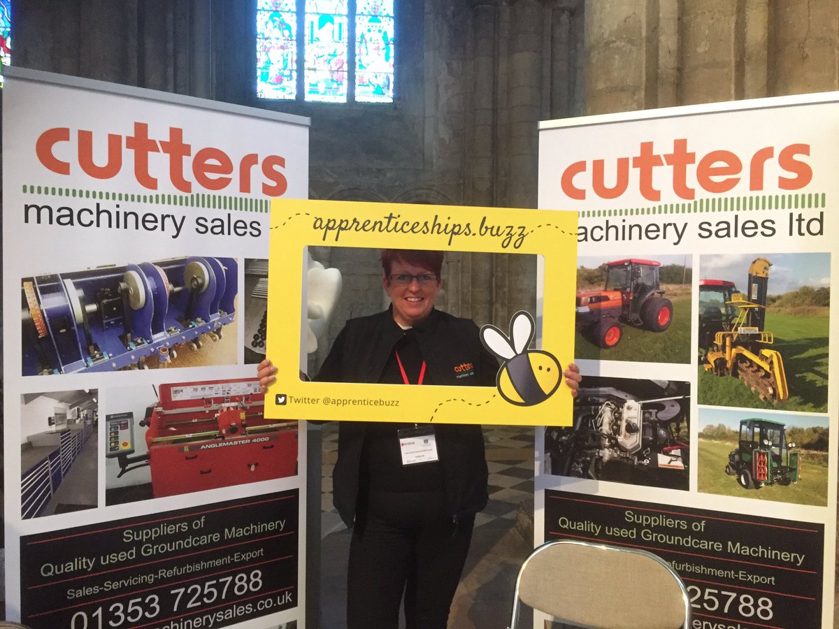 Thanks <a href="/cuttersltd/">Cutters Machinery</a> for sporting our <a href="/apprenticebuzz/">apprenticeships.buzz</a> selfie frame at #ECSkillsFair 😀👍