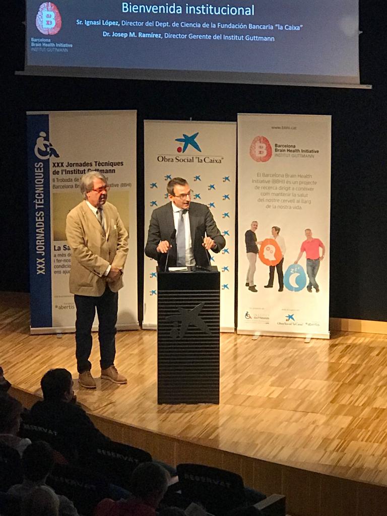 IGuttmann's tweet photo. Empieza el 2º encuentro de voluntarios del @BBHI_cat proyecto de #saludcerebral de @IGuttmann. El Dr. Ramírez director del Institut Guttmann y @ignasilopezv de @FundlaCaixa dan la bienvenida, presentados por @jordibaste #JTGuttmann2018 https://t.co/yWK99wpPtX
