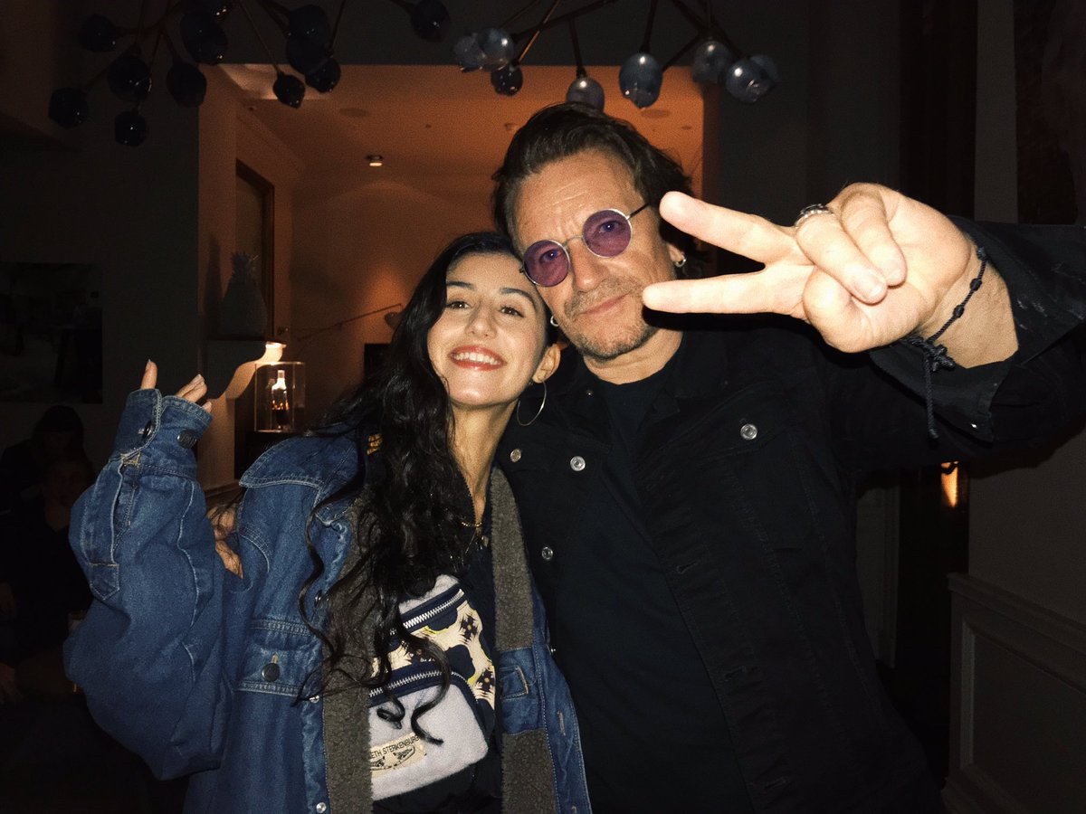 BitsOfNaaz's tweet photo. Bono: “I heard u played the Paradiso!!”
me: “yes it’s so pretty, it’s a church”
Bono: “YOU’RE a church!”
❤️❤️❤️❤️❤️❤️❤️❤️ https://t.co/GIjCnvBFjx