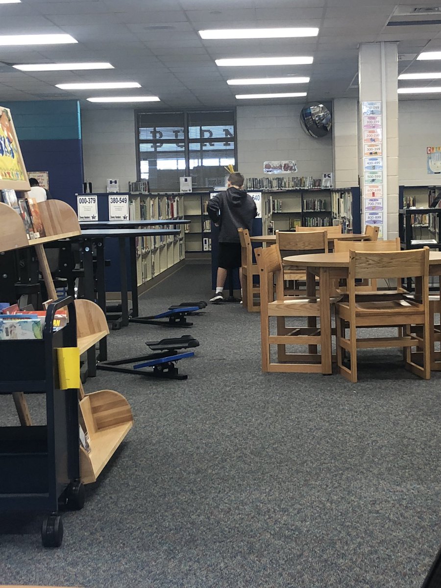 BISD_Libraries's tweet image. Busy! Busy! Busy! There’s #NeverADullMoment in the @Rayburn_BISD #RaiderLibrary! #Classes #BookClubs #TexasBluebonnetAwardBooks #LibraryPatrons #Readers #LibrariesAreClassrooms @BryanISD @BISD_ITech #EncourageTheHeart #TellTheStory