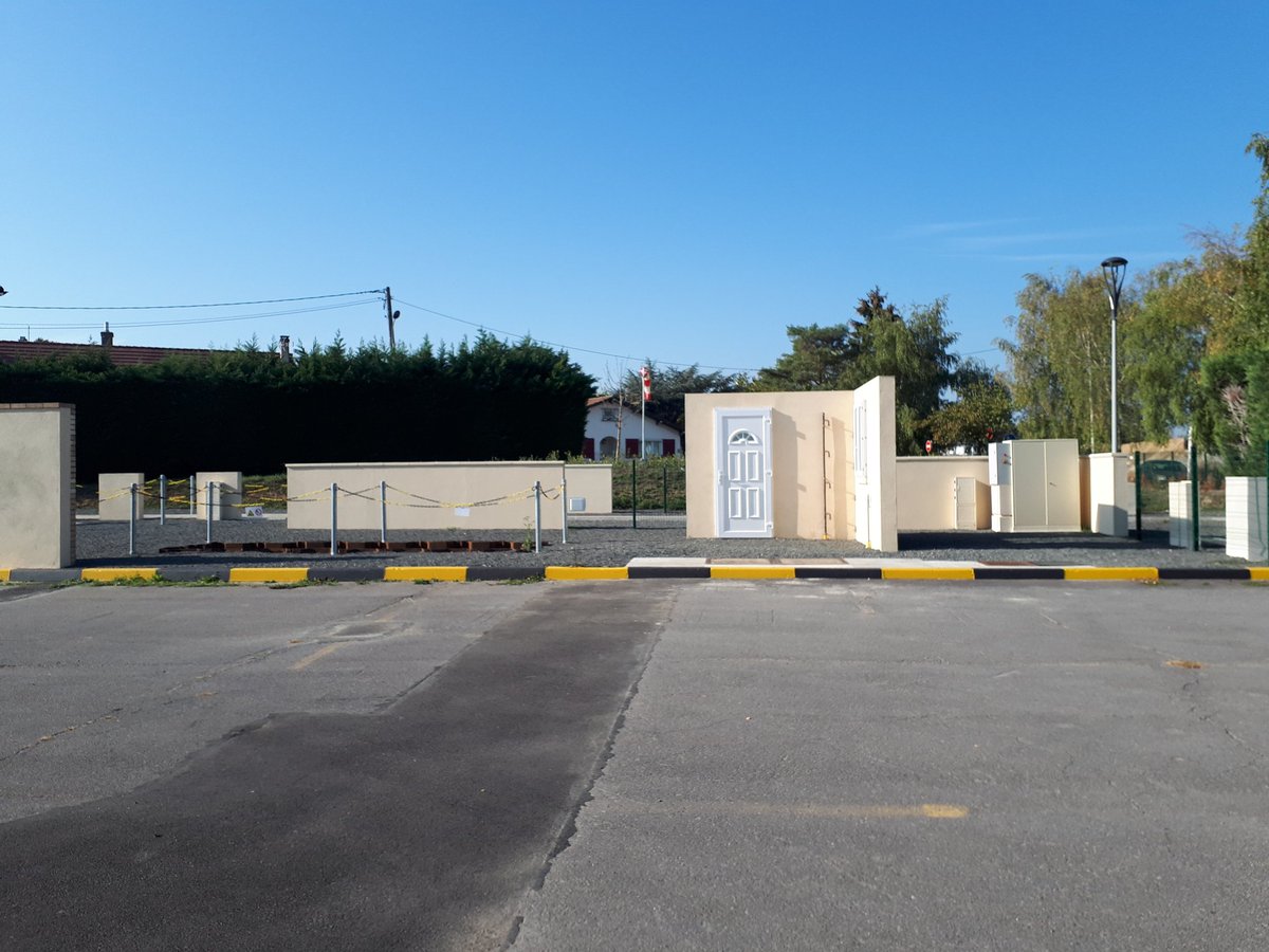 AElkarkoub's tweet photo. Visite ce jour de l'espace de formation de Bretigny sur Orge par une délégation de la direction achat.
Très intéressant et instructif.  Un grand merci à  @DavalFBenoit https://t.co/6O2T4mpAbU