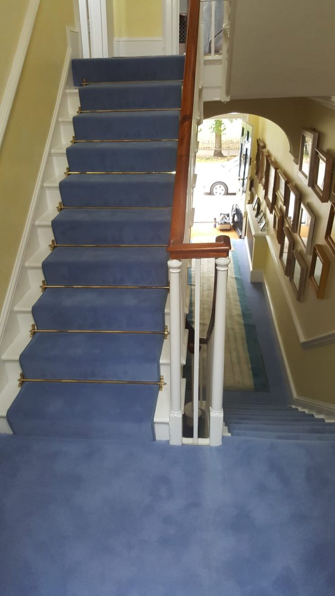 TheFloorinGroup's tweet photo. Blue Carpet &amp; Stairrods Installed In #Barnes: https://t.co/AmbdE5GYkB 
#blue #bluecarpet #stairs #straircase #carpet #realestate #interiordesign #stairrods @StairrodsUK https://t.co/6mbzUD2Ib9