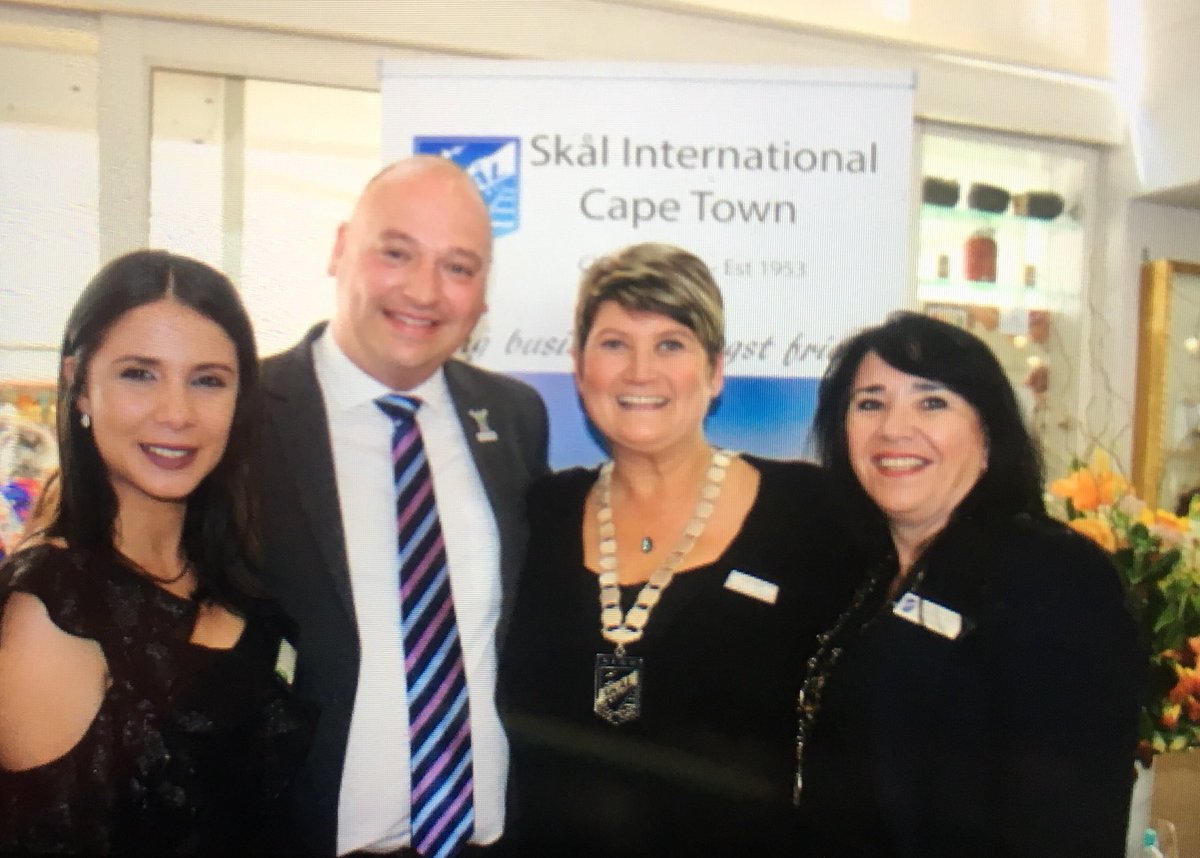 TheDiamondWorks's tweet photo. Joined by Shadow Minister of Tourism @VosJames along with National @SKAL_Intl President, Fiona Angelico, Skal Cape Town President @MichelleTMESA and @youngskalcpt President @Jamieleena for today’s Skal lunch hosted at the @ThePortsWoodSA #diamondworkstour #wedotourism https://t.co/EI3AgRqfju