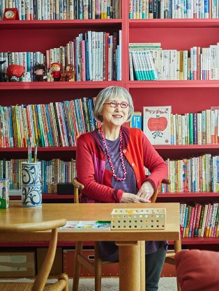 Tubutubupumpkin 雑誌で見た角野栄子さんのファッション が グレーヘアの髪に遊び心あるカラフルな眼鏡 可愛いネックレス 色の綺麗なワンピースなどとっても素敵 自分も年を重ねてもこんな風にファッションや色あわせを楽しみたいなぁ Tubutubupumpkin 雑誌で見た角野栄子さんのファッション が グレーヘアの髪に遊び心あるカラフルな眼鏡 可愛いネックレス 色の綺麗なワンピースなどとっても素敵 自分も年を重ねてもこんな風にファッションや色あわせを楽しみたいなぁ