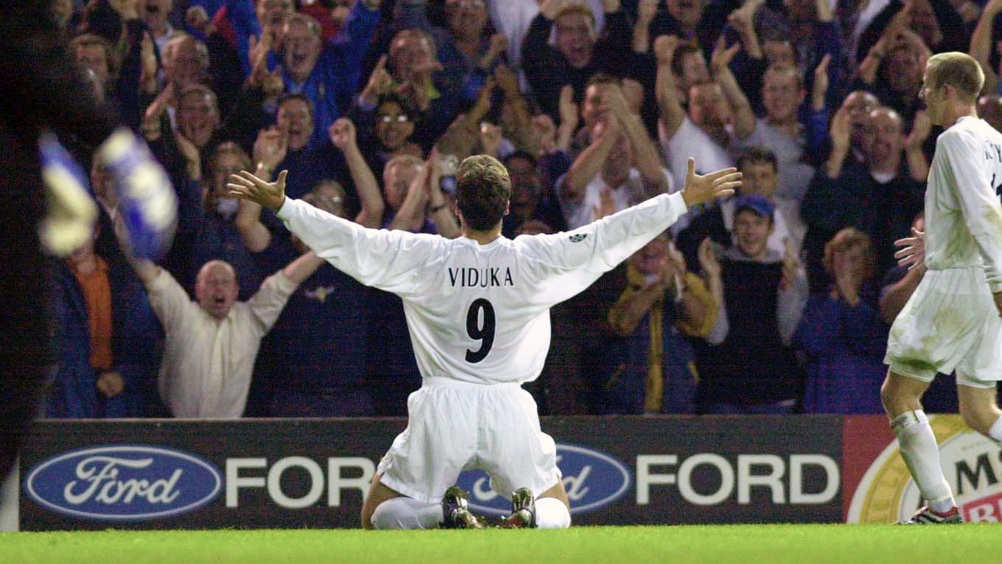 Happy birthday Mark Viduka!!  Ini orang pas di Leeds & Middlesbrough ngeri banget sih
