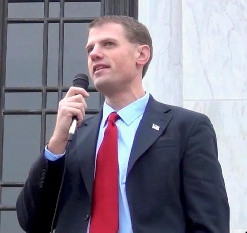 Surf_Rescue_Vet's tweet photo. πΊπΈ #OR05 Oregon; Please vote Mark Callahan for U.S. House from Oregon's 5th. His opponent Kurt Schrader voted against making the individual tax cuts permanent. Tell Schrader we're taxed enough already! ~~ https://t.co/wRbyr9oVyA ~~ #Oregon #MarkCallahan #Tillamook #LincolnCity https://t.co/fbVOWLdWmX