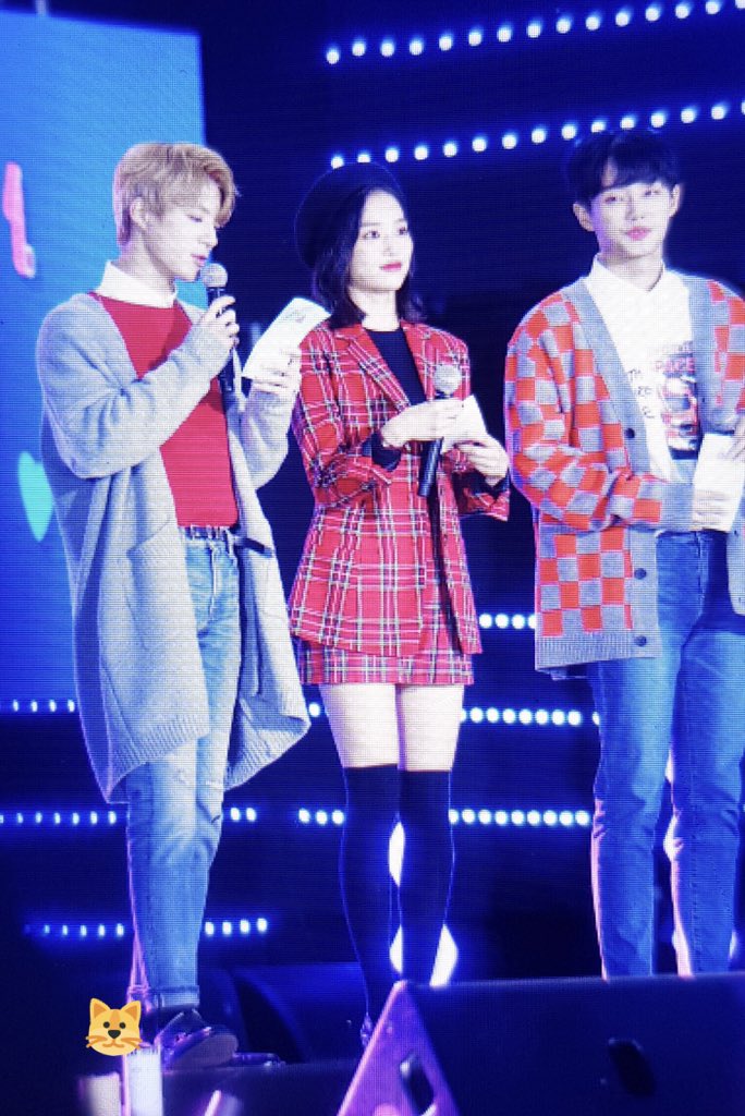 black_kitty98's tweet photo. 181009 예은 프리뷰
#CLC #씨엘씨 #예은 #장예은 #YEEUN https://t.co/b2nug8DPIa