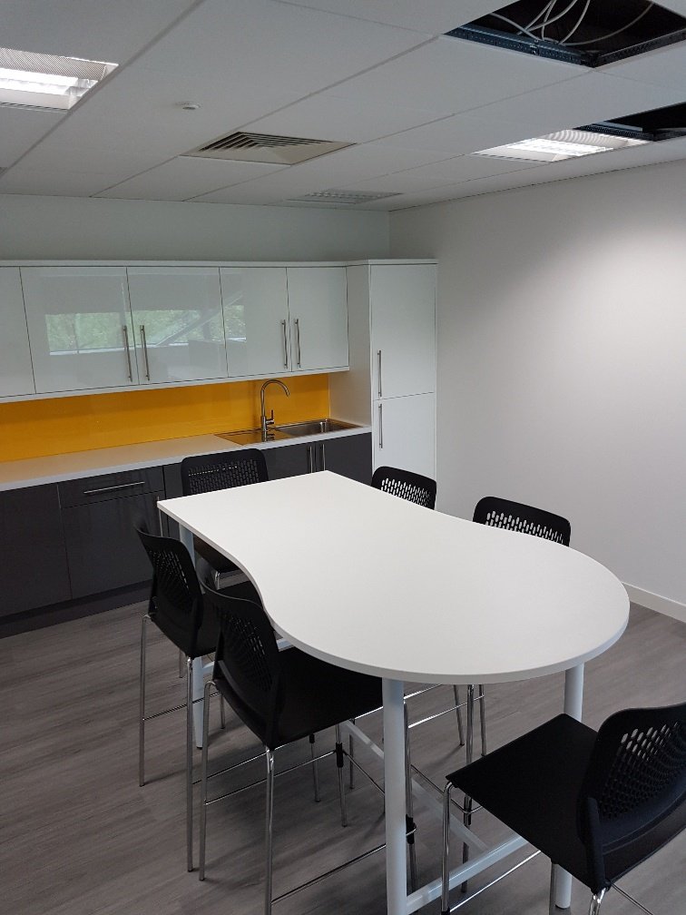 BentonsOffice1's tweet photo. Images from some of our recent work happy to be working alongside Adam @threewayprojects #officefurniture #slough #BuyLocal https://t.co/UBxch06ZTb