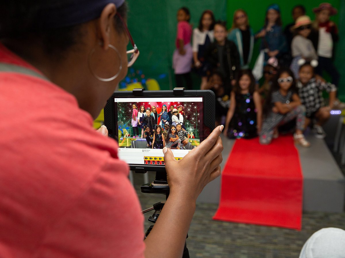 MrsMViana's tweet image. @DoInkTweets thank you for helping us bring magic to our classrooms! #fashionshow #descriptivelanguage #spanish #techkids #IAmHumble #HumbleISDJOY #wearegroves