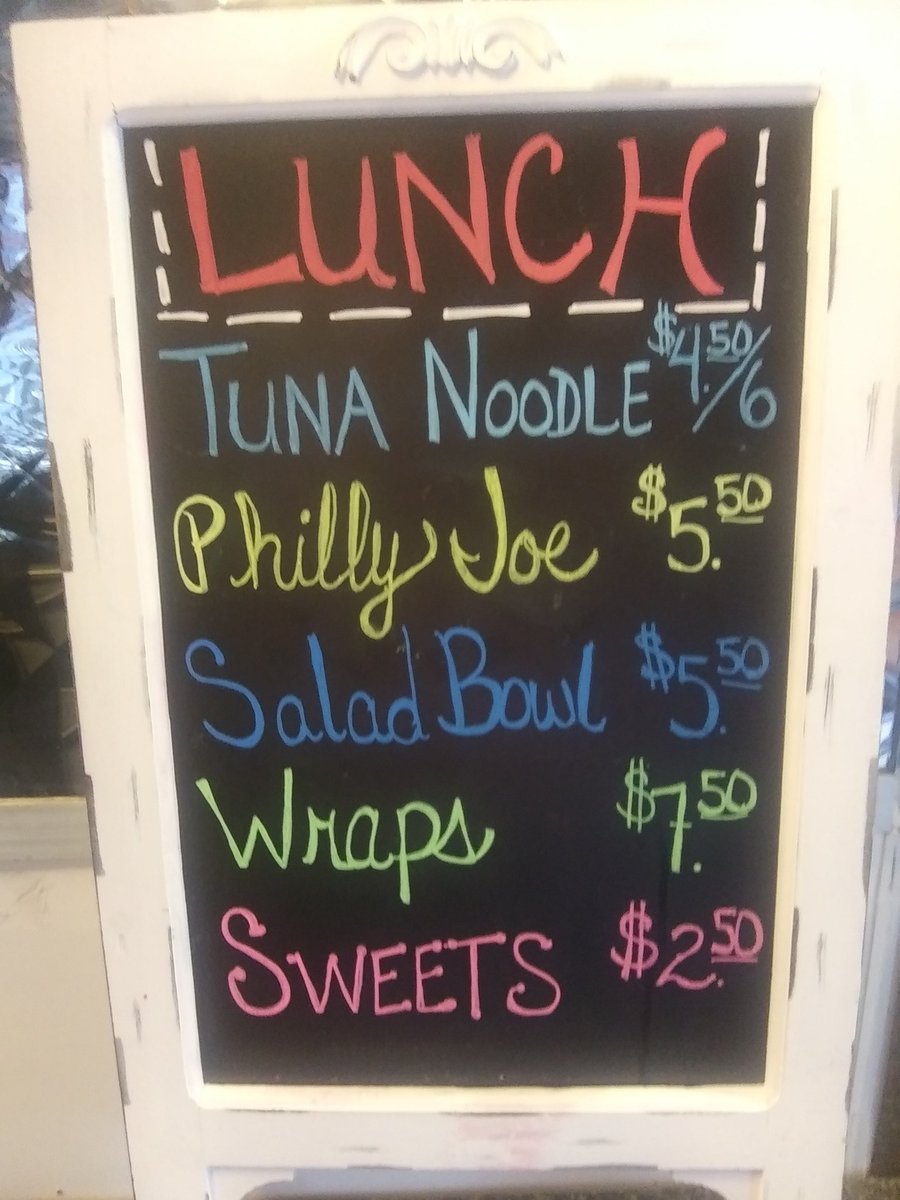 kitchen_yaya's tweet photo. Yaya has cooked up some new dishes for the lunch menu today!
Serving breakfast now with lunch starting at 11am. See you at the Broastery...
#foodtruck #Cookeville #homestyle #shoplocal #Broasttn https://t.co/SjMMJdFYSs