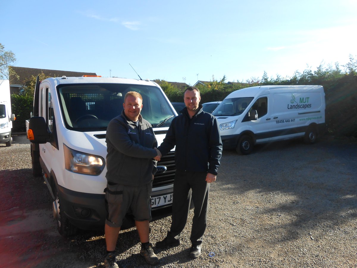 RoyWoodTransits's tweet photo. DOUBLE FIGURES..... Mark from MJT Landscapes collecting his latest tipper while part exchanging a previously supplied van, a quick count up puts @MJTLandscapes on double figures of vans and tippers purchased from us. Thank you for your continued orders Mark, long may it continue. https://t.co/jkeGzwNcjY