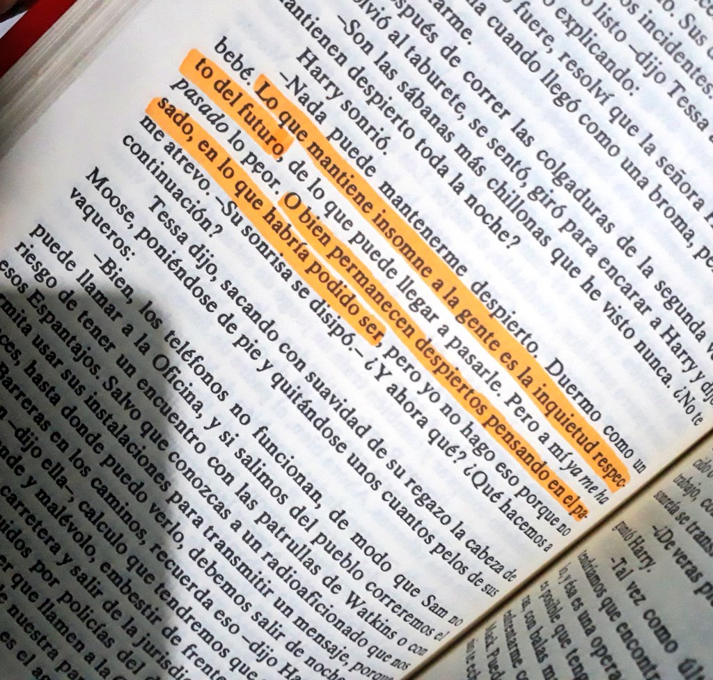 fiamak22's tweet photo. #book https://t.co/JzHsQDqM65