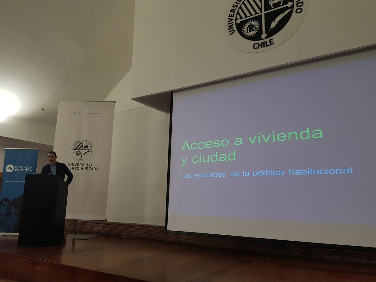 doris_gonzalez_'s tweet photo. Ya estamos en Seminario @f_vivienda para hablar sobre #Ciudad "Un Lugar en La Ciudad, Para Quien?" junto a @GuilleRolandoV @danieljadue @farteagae entre otros #FelizMartes https://t.co/ASP5eOEiE1