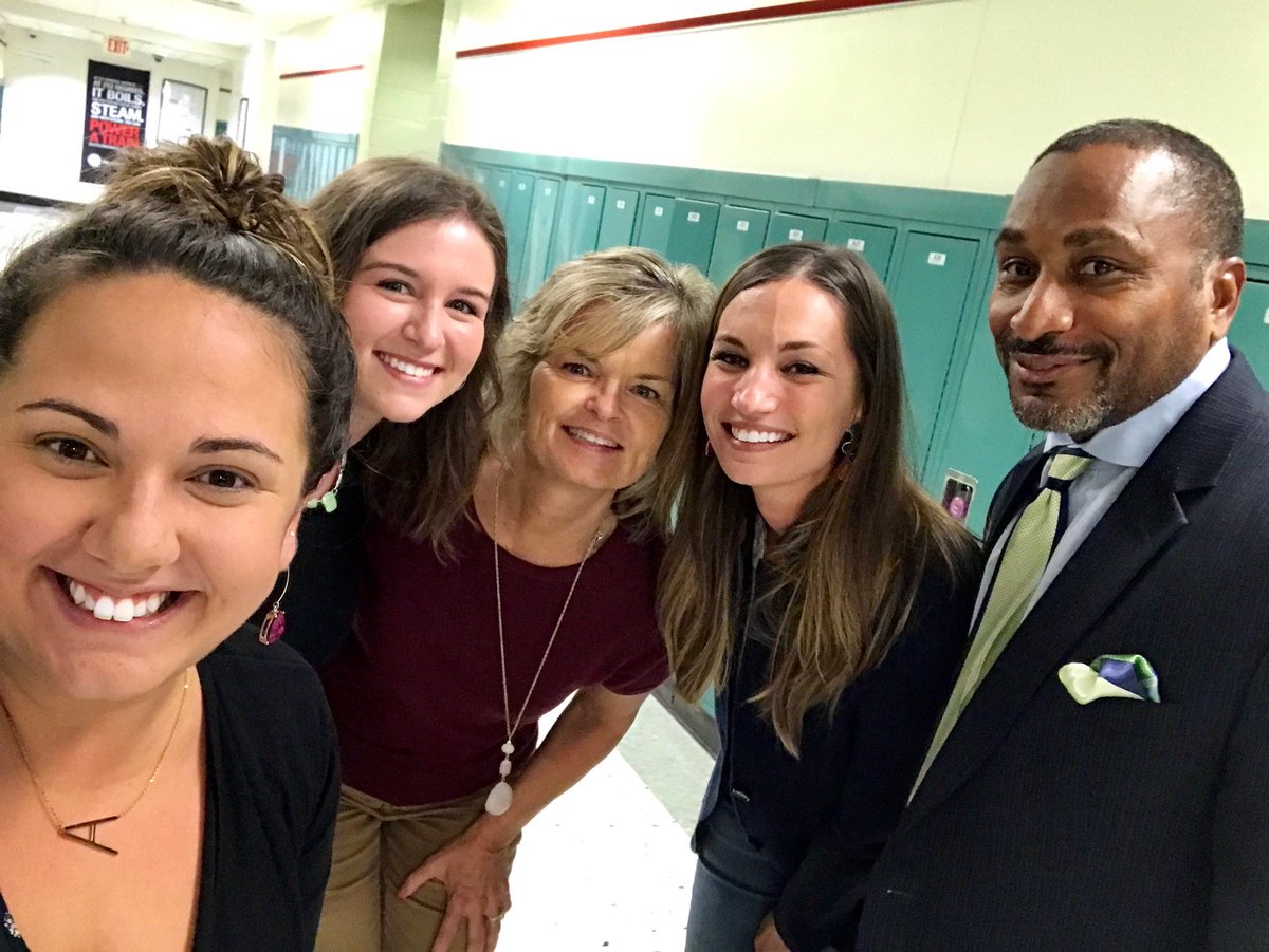Mrs_RogersTMS's tweet photo. Say cheese! 🧀 Picture day at Talley! 📸 #talleypride #BSDpride #chooseBSD https://t.co/uSlRVSAcV9