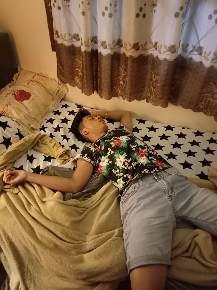 nshrvi's tweet photo. Kesian member aku ni baru putus cinta.1rt 1support https://t.co/FCtoQPMGYo
