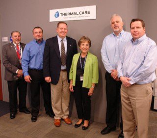 Katie_PLASTICS's tweet photo. Last week was filled with great events! Here is a photo from Thermal Care's facility tour with @janschakowsky.  @spetrakis7 @PLASTICS_US #MFGDay18 https://t.co/J0u5AavAvK