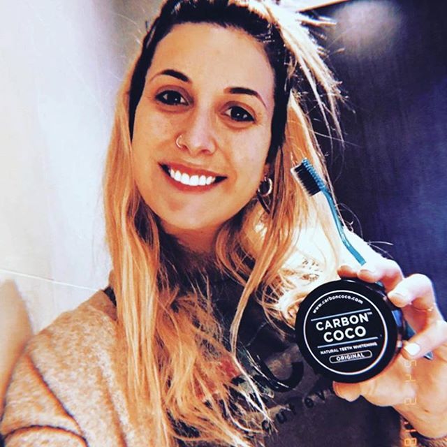 carboncocoau's tweet image. For the ultimate oral care and #teethwithening without the nasty side effects 🖤 #carboncoco #activatedcharcoal #allnatural #teethwitheningkit @camiperezgatti ift.tt/2CyPiw8