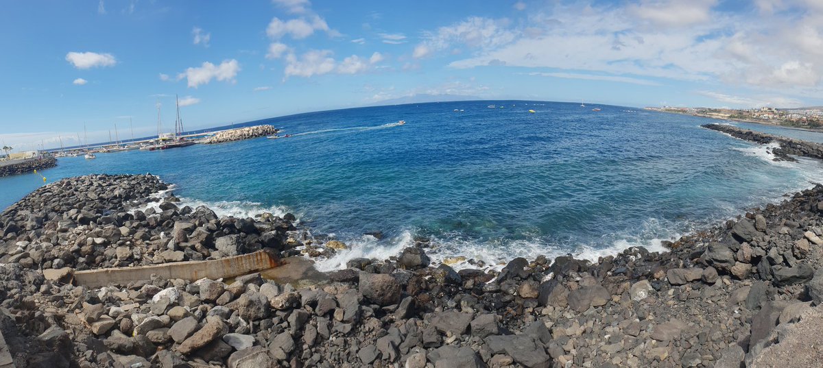 EmilySando's tweet photo. heaven https://t.co/mY4AzcnN9L