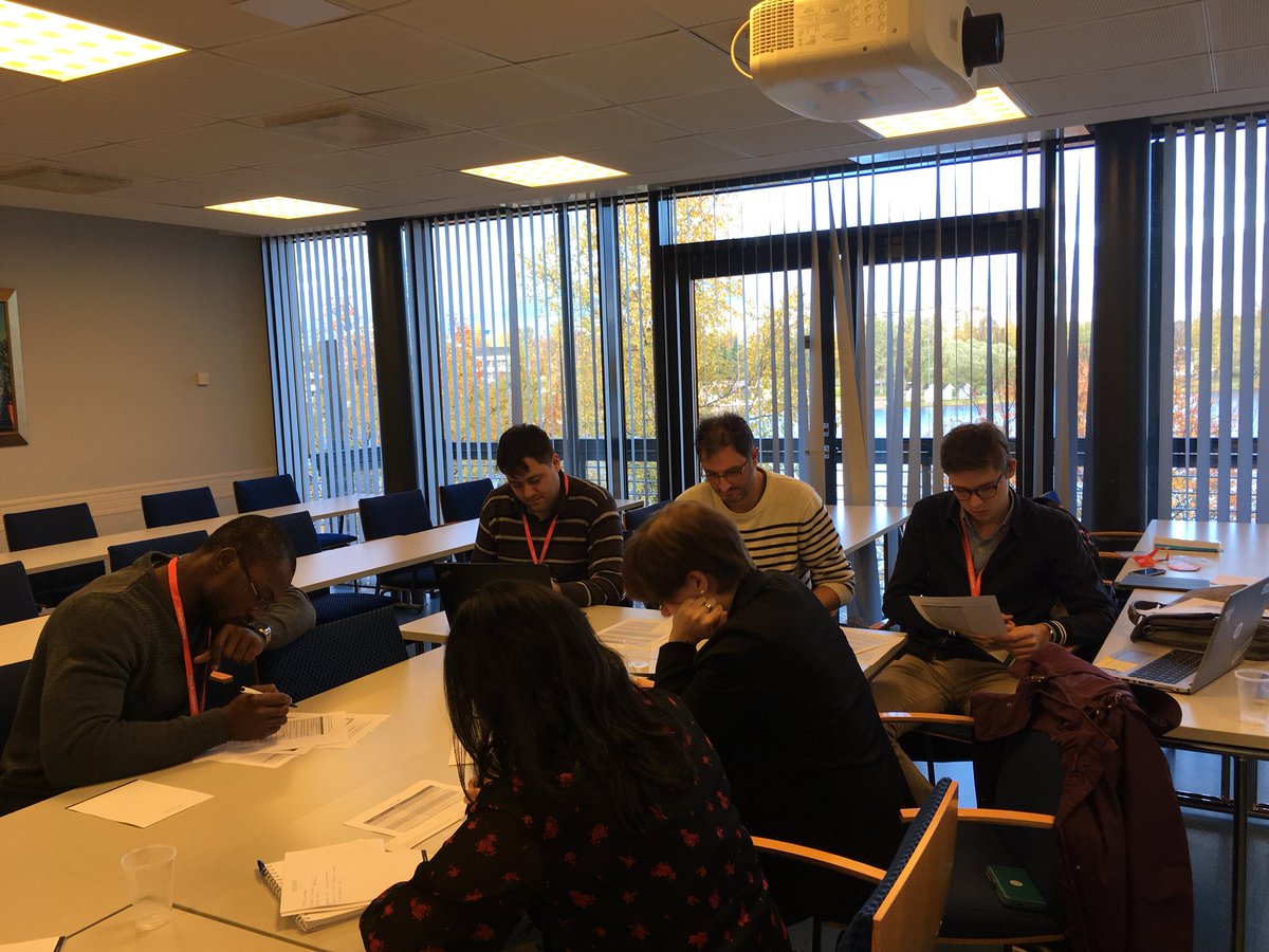 alebagnato's tweet image. #MeGSuS #focus group at work, #Sustenability &amp;amp; #Green metrics, what, when and how to measure? At @ESEM_conf #ESEIW #ESEIW18 in #Oulu