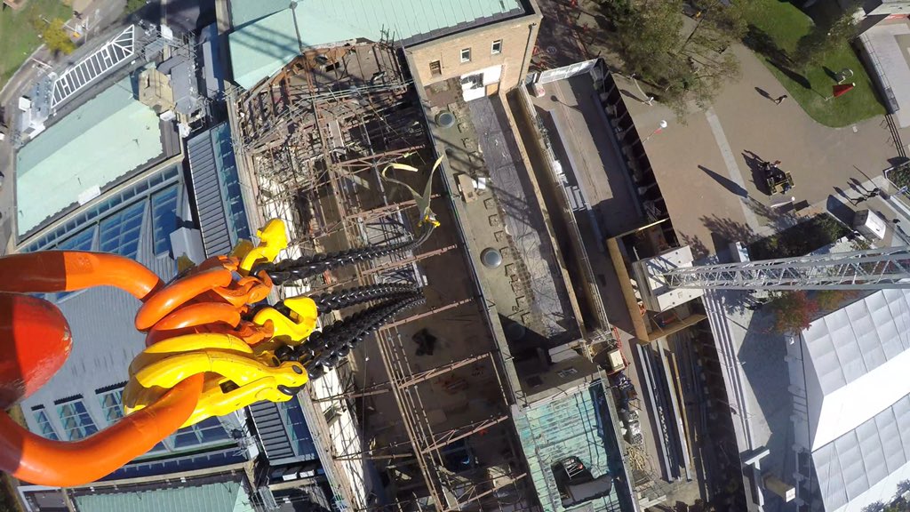 DanielPMurdock's tweet photo. With the #crane #erected, its given us the #perfect #opportunity to see the #PercyGeeLeics #Project from a #BirdsEyeView, #LadyBirdCrane @Stepnellltd #LoveConstruction #TopDown #UKConstruction https://t.co/mNmiGtDxsY