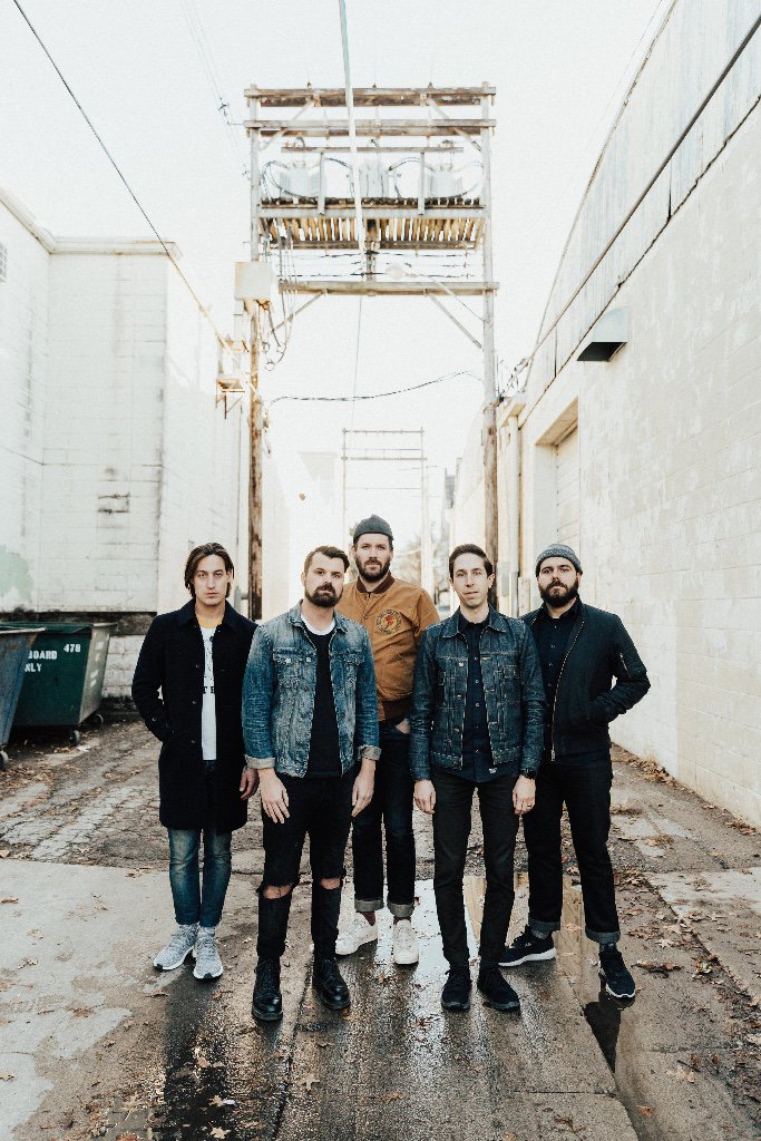 MRMMagazine's tweet photo. @silverstein DROP TWO ACOUSTIC TRACKS FROM “DEAD REFLECTION” — LISTEN: https://t.co/DQj2Gc9urZ  @atomsplitterpr https://t.co/9NB5qlxBkO
