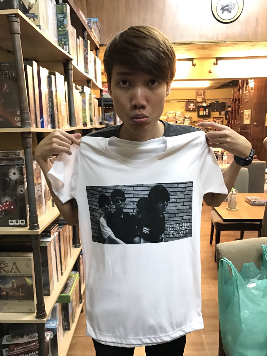 kaoladvk's tweet photo. เปิดไปเจอรูปเก่าเก่า .. เอ๋ ปีนี้ทำอีกดีไหมน้าาาา
ปล1. แบบแรกทำขายไป 99 ตัว
ปล2. แบบสองทำแจกไป 10 ตัว
ปล3. แบบสามทำแจกอีก 10 ตัว
ปล4. ถ้าทำแบบสี่ขายหรือแจกดี 5555555
#โบ๊ะบ๊ะแฟมิลี่ https://t.co/J1n21H4Da1