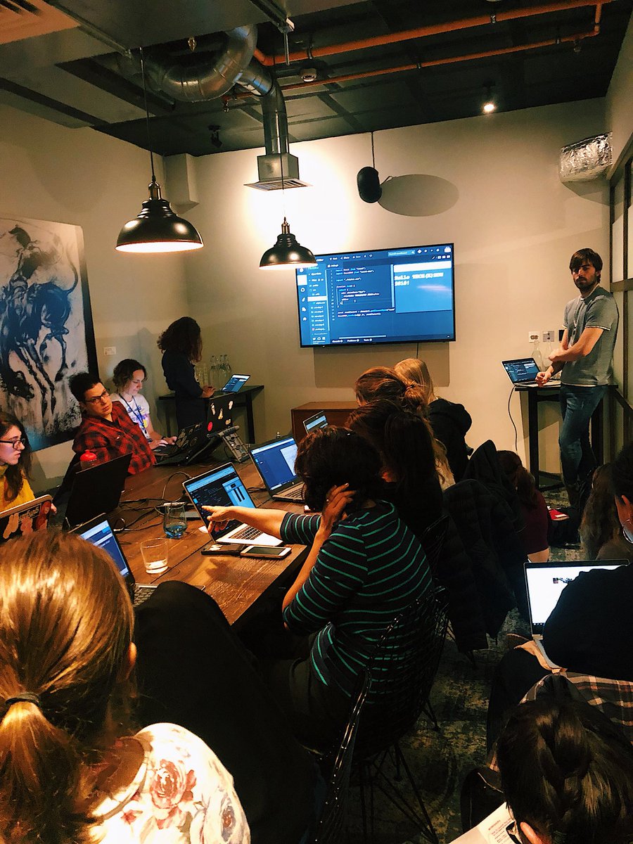 lhm8's tweet photo. Standing-room only at the #ReactJS workshop here at #TechKnowDay! @carlosbaraza giving a super helpful intro to building a piano web app 🎹 #WomenWhoCode #AdaLovelaceDay https://t.co/g3f64p1xQv