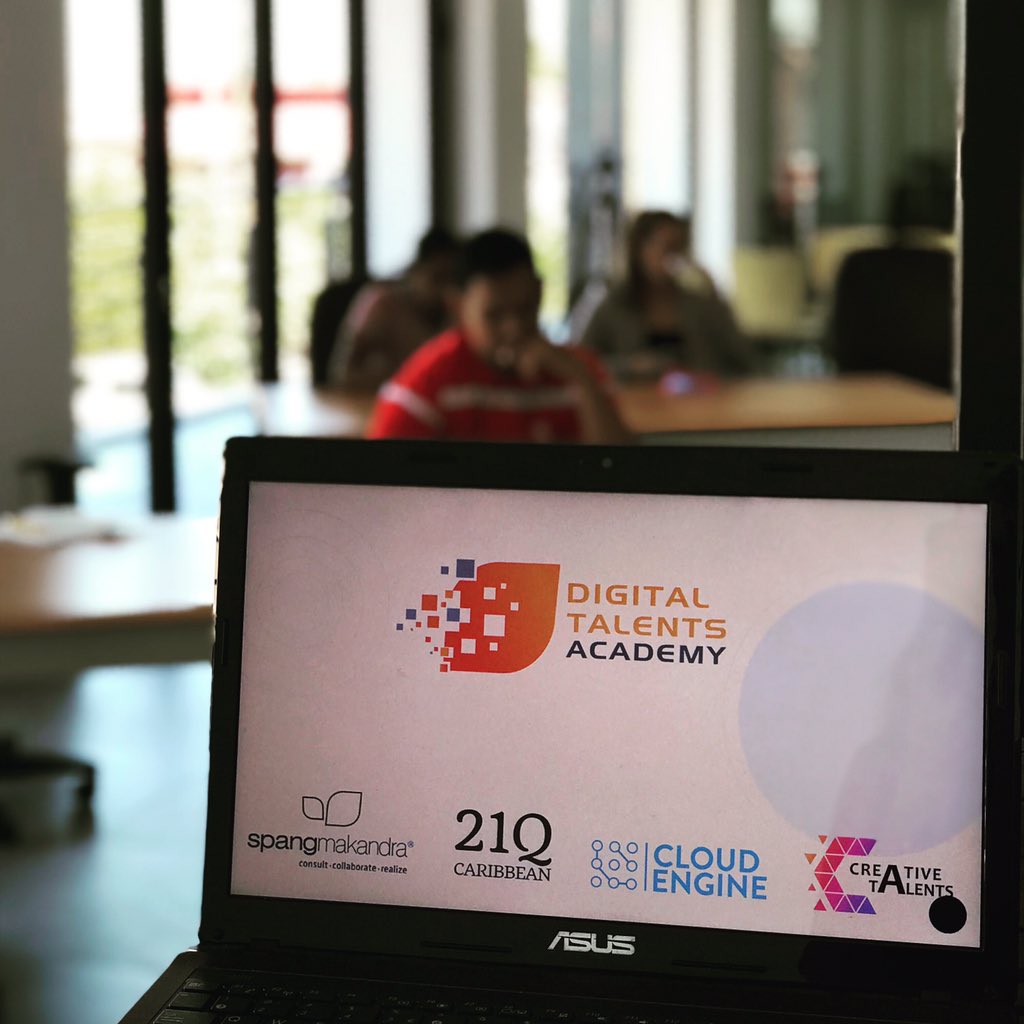 AnuskhaSonai's tweet image. My best mornings are the ones when I’m sharing my knowledge. Because that’s how I become better in what I do. #digitalmarketing #digitaltalentsacademy #spangmakandra #cloudengine #21QCaribbean #CreativeTalents #Caribbean #teamspang