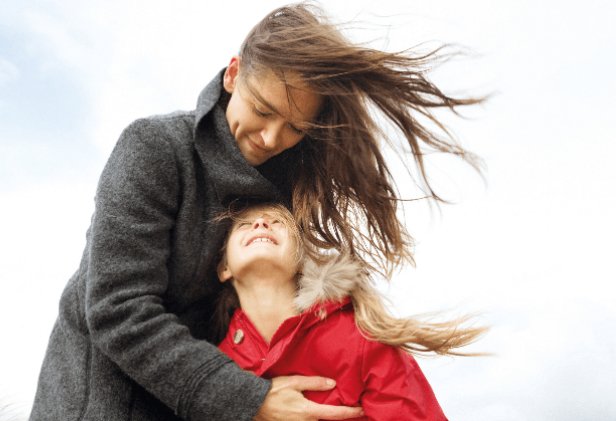 Ahead of World Mental Health Day tomorrow, registered mental health nurse and mother-of-two, Kathryn shares her experience as the mother of a teenage daughter diagnosed with depression and offers some advice. ow.ly/GGiR30ma4uZ #podcast #mentalhealth #wmhd #depression