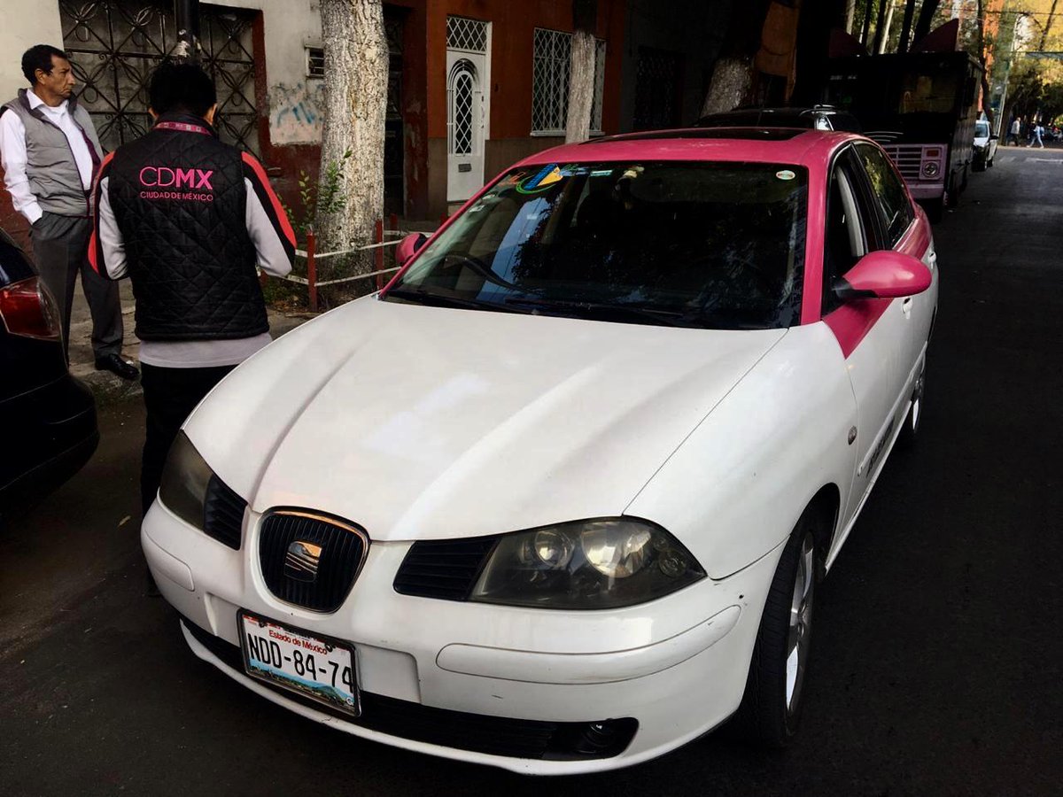 LaSEMOVI's tweet photo. #SemoviInforma que se realizaron 21  remisiones, 4 suspensiones y 61 infracciones por diversas faltas al Reglamento de Tránsito; durante el Operativo #BlindajeCDMX del 8 de octubre https://t.co/D7OmxzkEgQ