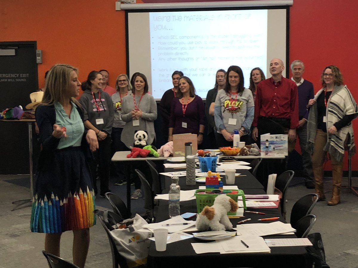 KatyMN12's tweet photo. @greta_callahan takes the time in her classroom to play “The Failure Game” often. It’s fun, it’s brilliant, and it helps kids think about their responsibility to one another. The work of social emotional learning is critical in the early years. #ECET2MN #PLAY https://t.co/XUfXhTDC81