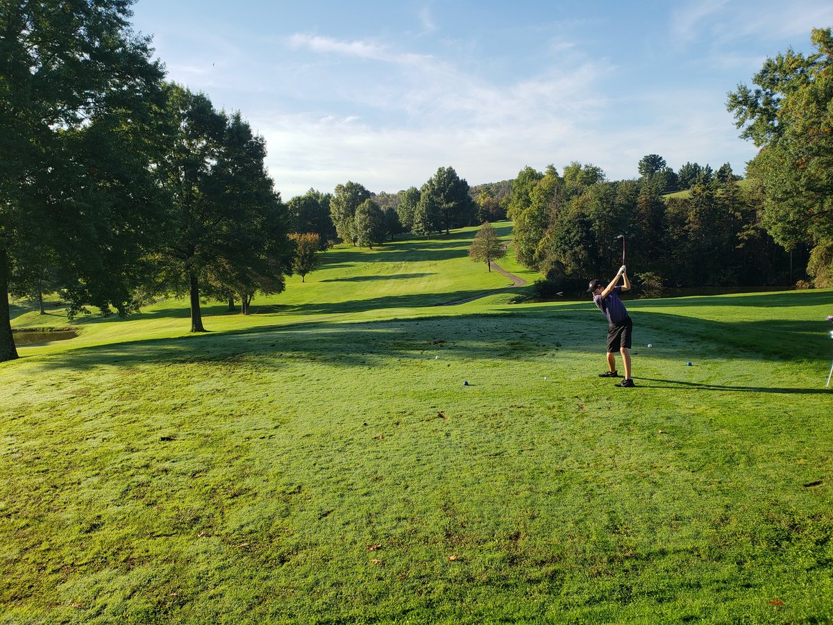 Good luck to the Baldwin Golf Team as they compete in the WPIAL Semis today at Village Green.