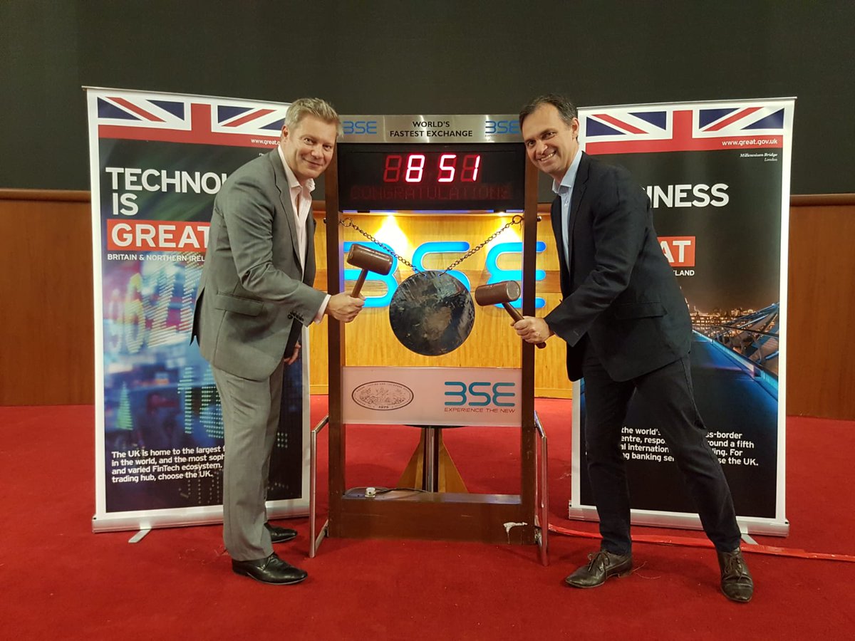 PESBLtd's tweet photo. Day 2 of @citylordmayor trade delegation to India began at the Bombay Stock Exchange @BSEIndia at the start of trading. A chance for Scott Brown and Colin Duggin, Directors of PESB, to discuss the future of global electronic markets. #fintech https://t.co/sKDbvxGn12