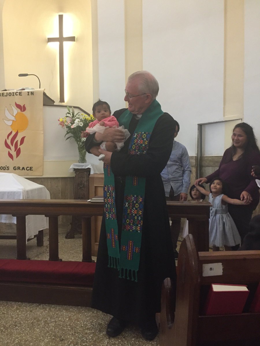 MethodistRome's tweet image. Pastor Tim with Maysa and the Suratos family at the thanksgiving service on Sunday with lunch to follow @MethodistGB
