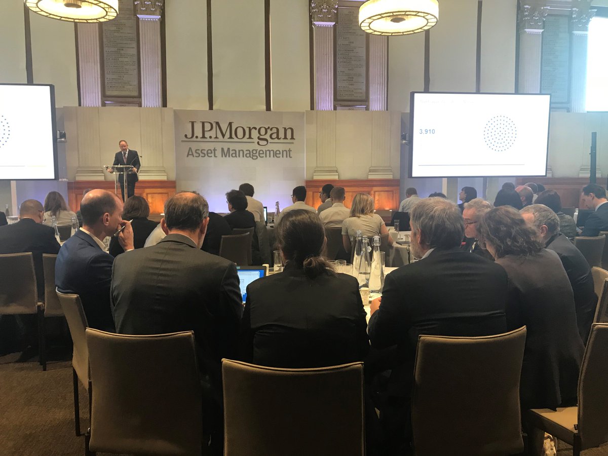 CDR_Paris's tweet photo. Live from J.P. Morgan AM’s international Media Tour in #London! #JPMAM #IMT2018 #AssetManagement https://t.co/zsOwjrYqqB