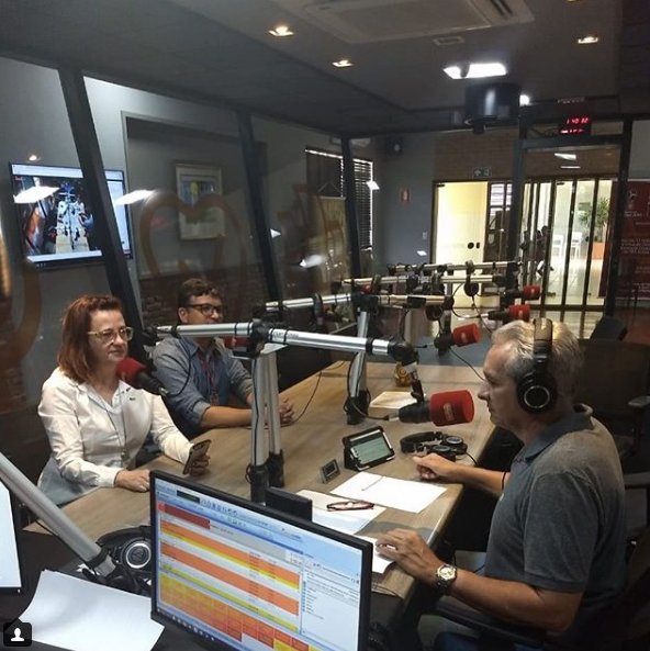 ServidataArg's tweet photo. Capuchones realizados para Rádio 730 Sagres - #Brasil 🎤📺
Gracias por confiar en #Servidata 👏
Nos gustaría saber tu opinion, que te parecen los paravientos personalizados?
#Cubremic #Capuchones #Paraviento #MicFoam #Svdt #Radio #Tv #Producionaudiovisual #Television https://t.co/fipyb32Rn3