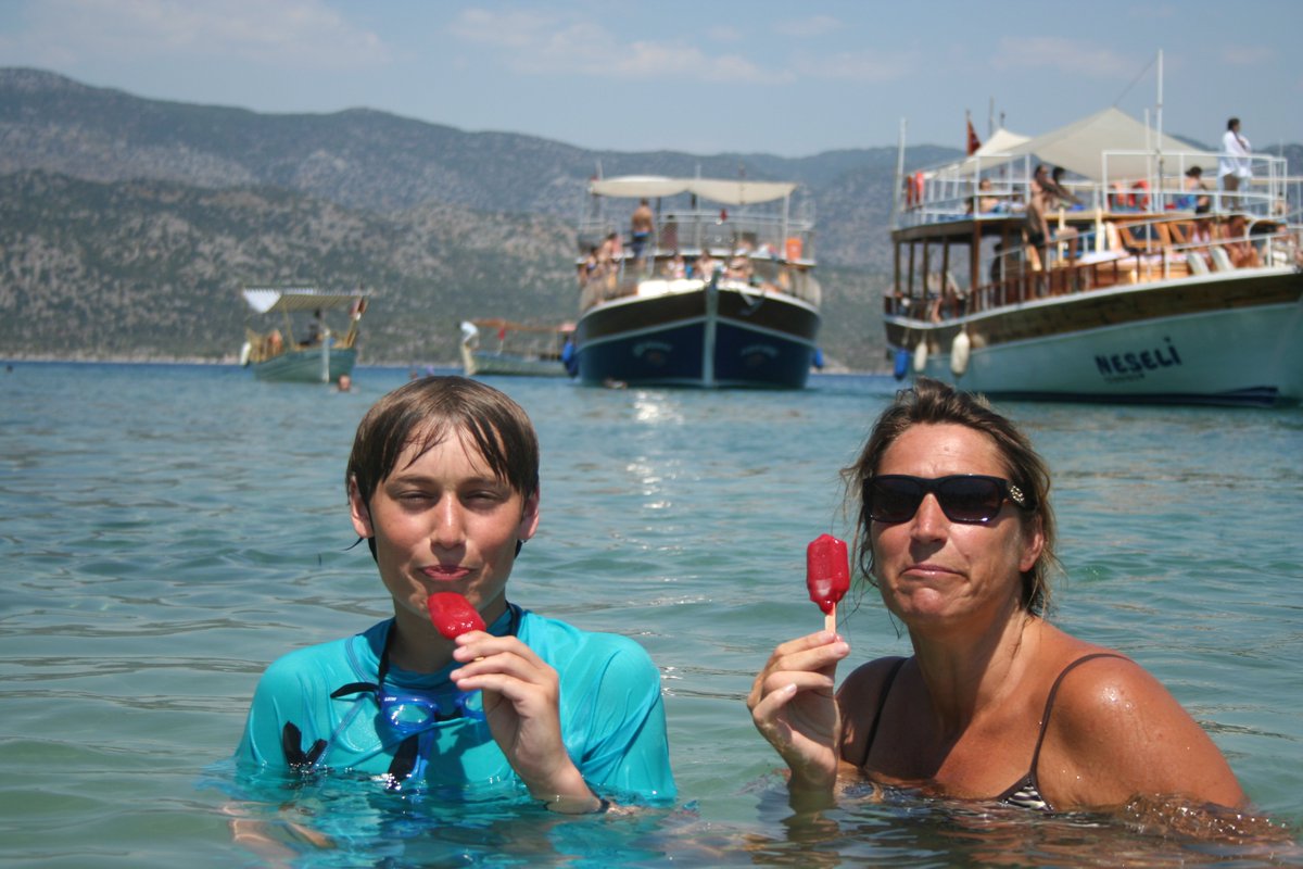 oceanrise1's tweet photo. @TUIUK #GoTUI  We had a fantastic trip with you to Turkey, and went out on a boat trip around the coast! it was very hot!! https://t.co/A5PRwiDhSW