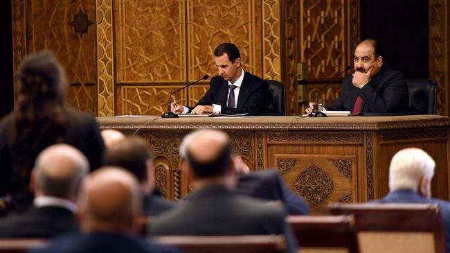 maitelsadany's tweet photo. (1) Today, #Assad issued Decree 18 which grants general amnesty to those accused of deserting the army or avoiding military service.

The Assad regime will tout this measure as a sign of its willingness to welcome back refugees. Here's why that is a gross exaggeration. https://t.co/NIAXSpdKHb