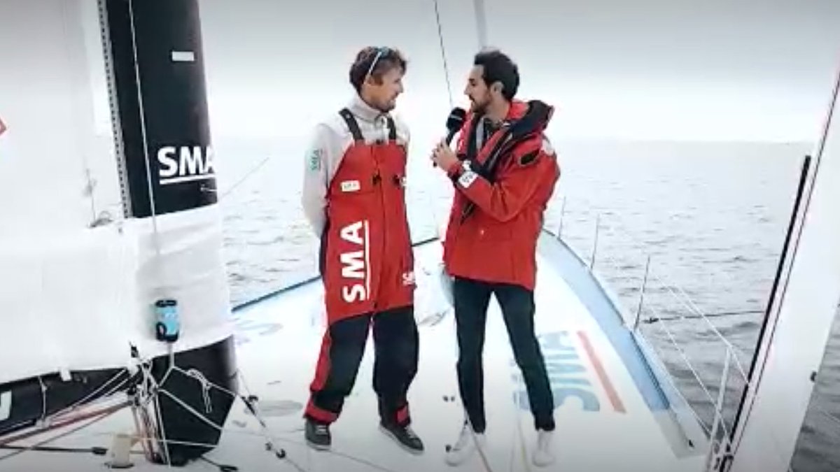 echappee_bleue's tweet photo. 🗨 «C’est normal si j’ai envie de vomir?». «Ça devrait passer… dans 2 jours!» 😂
@canalplus plonge dans l’univers de la course au large! @PaulMEILHAT se prend au jeu des questions et vous dévoile (avec humour) les coulisses de la vie en mer 🧐➡️https://t.co/72iA0IG0c3
#RDR2018 https://t.co/8WQfd2CBif