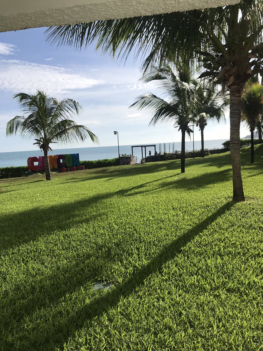 RafaMoyaG's tweet photo. @mendezraq este es el clima en Cancún https://t.co/WPEaLU4IYH