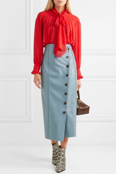 fcandfc's tweet photo. The red, grey and beige colors were omnipresent at #Parisfashionweek2019
To order, place a "Special Order" at https://t.co/qqXiAauYrX https://t.co/Zc2I8gggA3