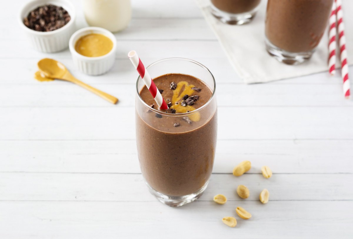 Don't let the early start get the best of you! Grab one of these delicious smoothies and get the boost you need in the morning! 
ow.ly/Y0PZ30m9TQx