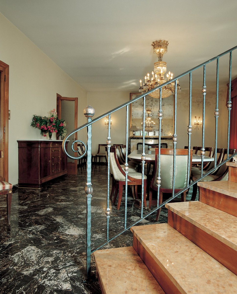 InditalUSA's tweet photo. Give your #stairs a touch of Italian flair with wrought #iron
https://t.co/R0XhvjIRxJ
#ClassicBalusters #BalusterDesign #WroughtIron #StairDesign #ItalianLuxury #ItalianDesign #ItalianLuxuryDesign #forged #railing #staircase #homedesign #Homestyle #HomeIdeas #StairSteps https://t.co/WNteNKJRaJ