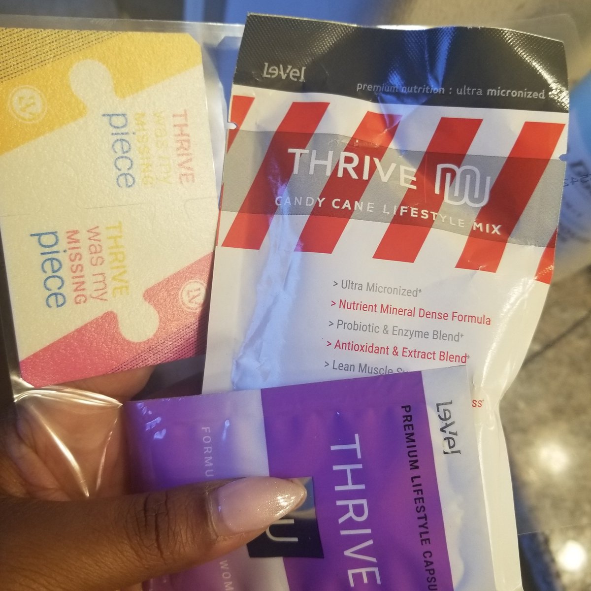 MUARenay's tweet photo. Running on fumes this morning but of course Thrive to the rescue. This sh$t never let's me down! https://t.co/BBiwvLPHNU https://t.co/6CXsyI2uH9