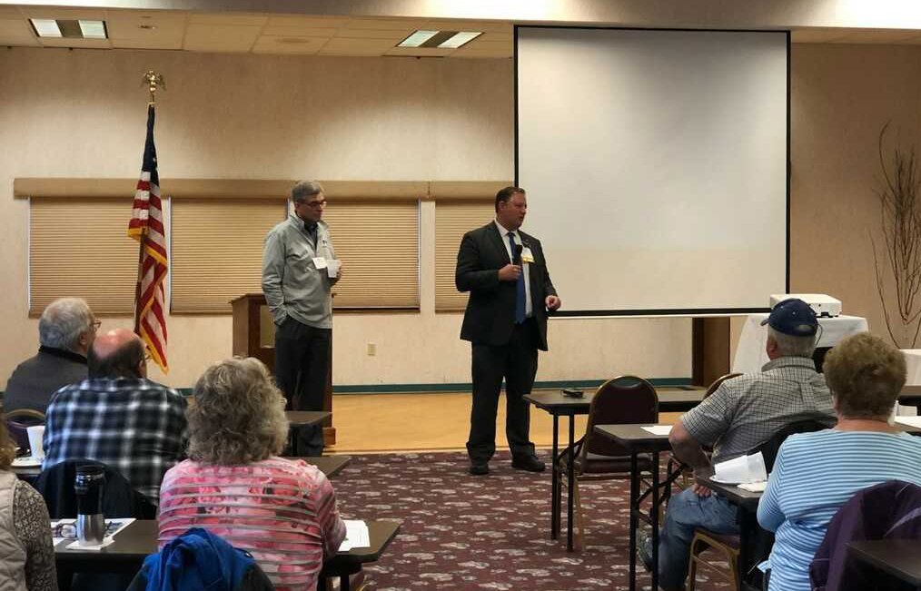 MItownships's tweet photo. Rep. @scottdianda addressed local officials at our Houghton On the Road regional meeting today in Houghton,. Thank you for attending, Rep. Dianda and Marty Fittante from Senator Tom @TeamCasperson office. #MiTwps https://t.co/nAmK0vddIA
