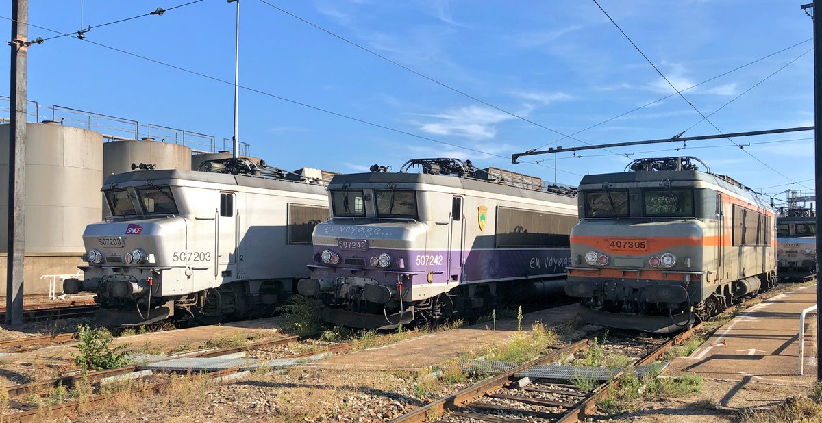 CRL_SNCF_PDL's tweet photo. 16:00 
Fin de journée ... 

La suite dès demain 5:31 pour la partie pratique conduite en assurant le #TER16758 accompagné par un conducteur/moniteur bien sûr ! 😉 https://t.co/NQyIkZXBPb