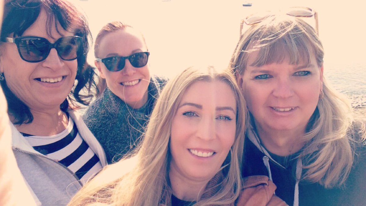 TheBeetleBooth's tweet photo. Weekend mini #dub #roadtrip to the coast with the #buggirls 🙋🏼‍♀️🌸🌈💕 #aircooledbeetle #aircooled #aircooledVW #oldbug #newbug #VWgirls #VWchicks #girlswithdubz #AustinTheBeetle #VWroadtrip #VWcruise #DinoDubbers #VWlove #dublove #Volkswagen #VWporn https://t.co/QnTOLDbGnk